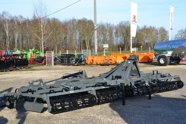 Agregat uprawowy przedsiewny kultywator 5.6m AGRO FACTORY
