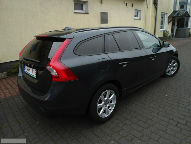 Volvo V60 Lift Ledy Duża Nawigacja Serwis ASO Bardzo Zadbany Opłacony Nowy Model