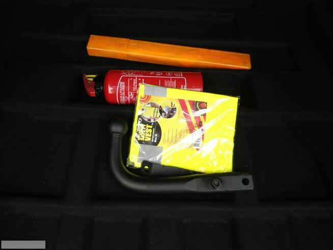 Volvo V60 Lift Ledy Duża Nawigacja Serwis ASO Bardzo Zadbany Opłacony Nowy Model