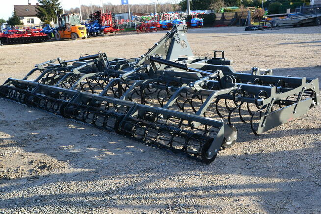 Agregat uprawowy przedsiewny kultywator 5.6m AGRO FACTORY