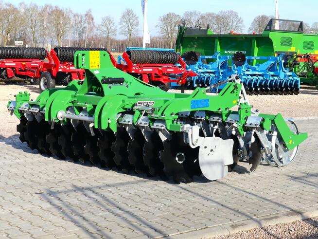 Brona talerzowa 3,0m ASTAT Tolmet fi 560 wał daszkowy