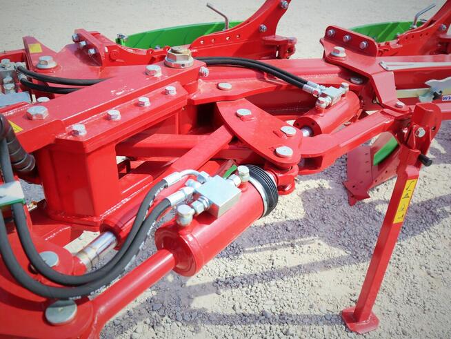 Pług obrotowy obracalny Koja VARIO