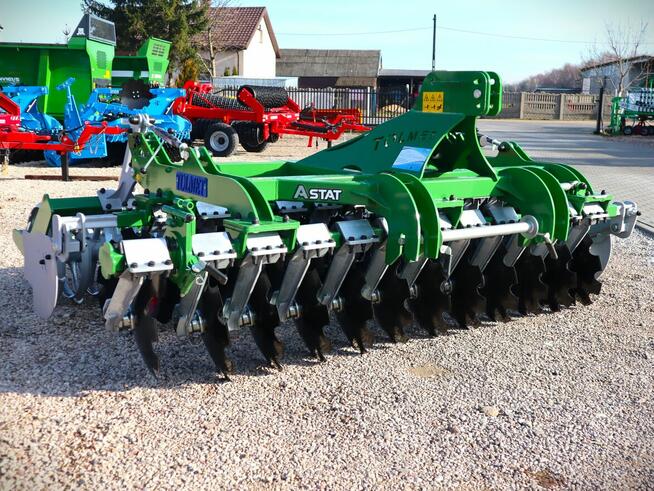 Brona talerzowa 3,0m ASTAT Tolmet fi 560 wał daszkowy