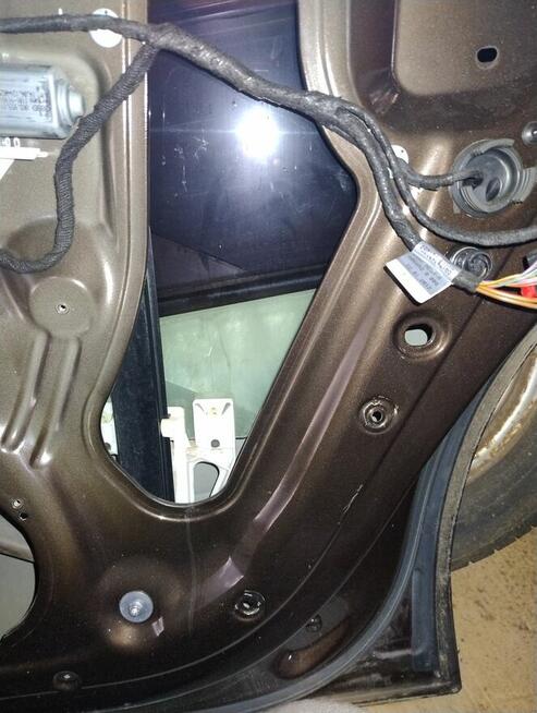 Listwa dolna klamka Audi Q5 8r