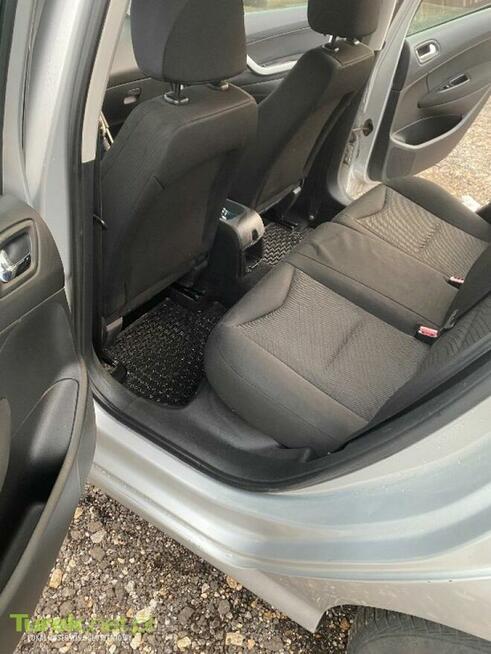 SPRZEDAM ZADBANE AUTO