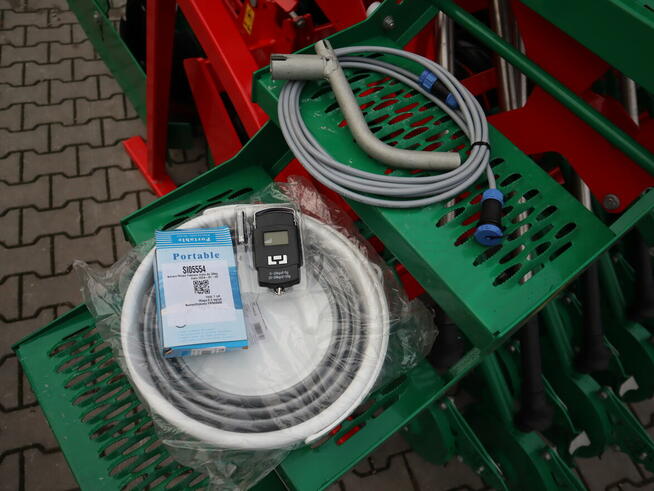 Siewnik nabudowany zestaw uprawowo-siewny SN301 AGRO-MASZ