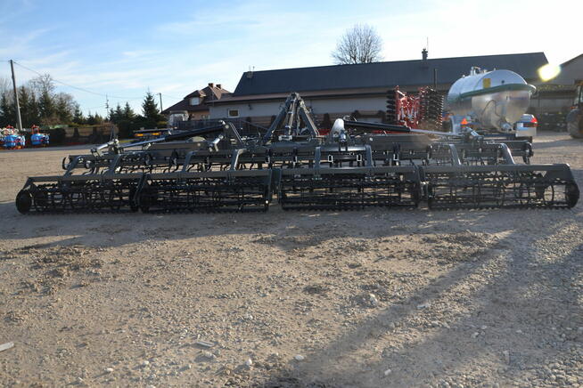 Agregat uprawowy przedsiewny kultywator 5.6m AGRO FACTORY