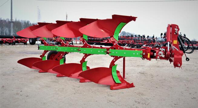 Pług obrotowy obracalny Koja VARIO