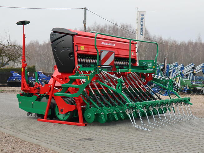 Siewnik nabudowany zestaw uprawowo-siewny SN301 AGRO-MASZ