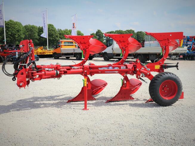 Pług obrotowy obracalny Koja VARIO