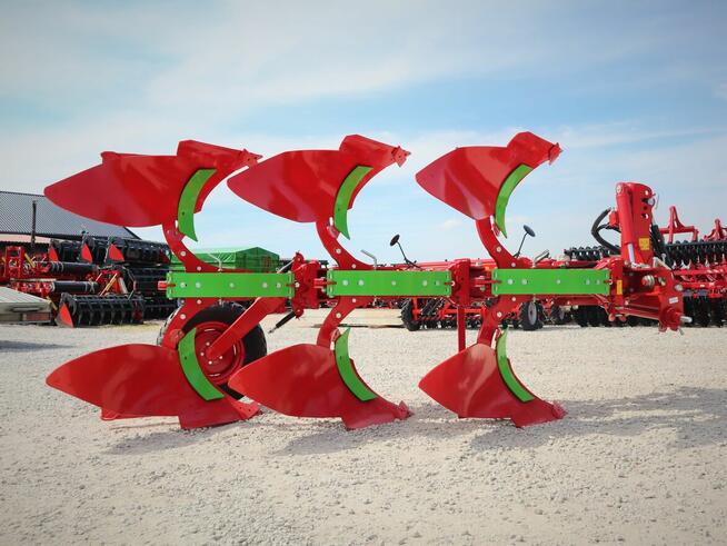 Pług obrotowy obracalny Koja VARIO