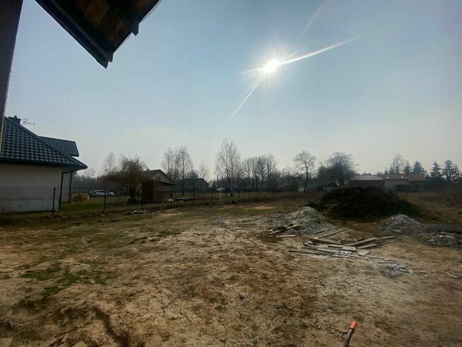 Elegancki i wygodny dom na zadbanej wsi