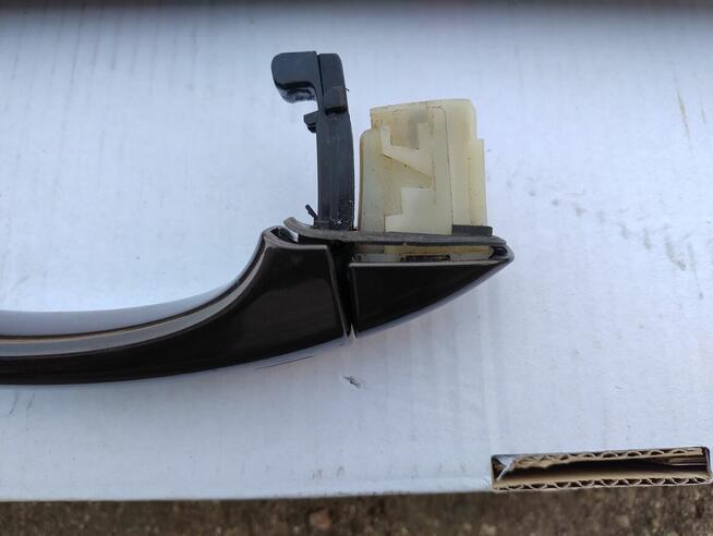 Listwa dolna klamka Audi Q5 8r