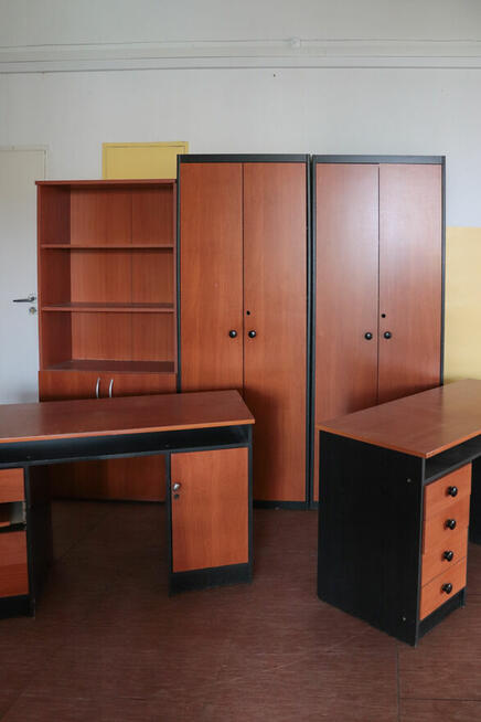 Sprzedam używane meble biurowe