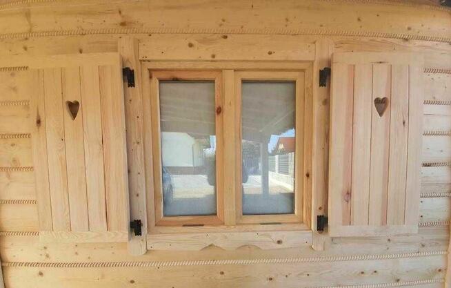 Okiennice drewniane ozdobne z sercem 90x90