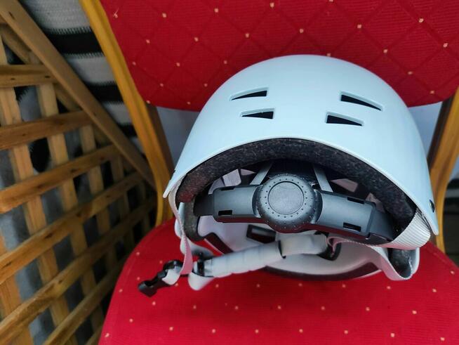 Kask Rowerowy na Rower Skuter Deskorolkę Hulajnogę niebieski