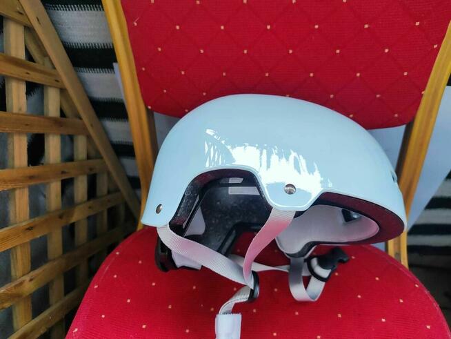 Kask Rowerowy na Rower Skuter Deskorolkę Hulajnogę niebieski