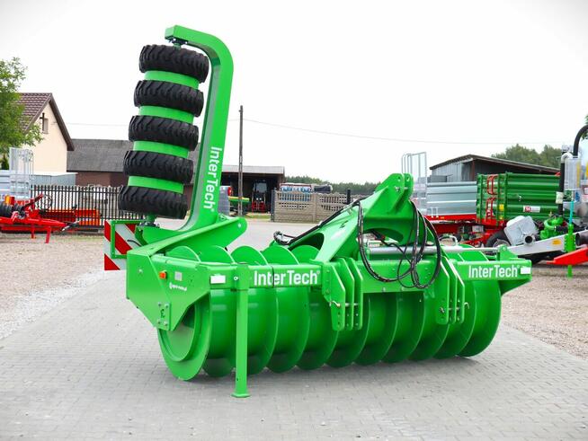 Wał dogniatający do pryzm Inter-Tech