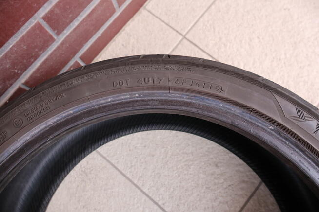 Yokohama Advan Fleva V701 225/40/r18