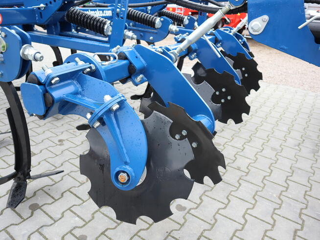 Agregat bezorkowy 3,0m półzawieszany wał oponowy Rolmako