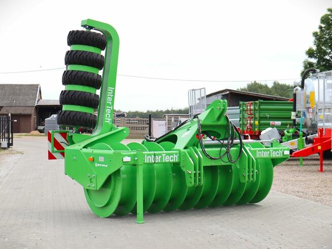 Wał dogniatający do pryzm Inter-Tech