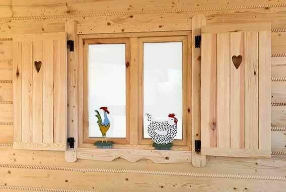 Okiennice drewniane ozdobne z sercem 90x90