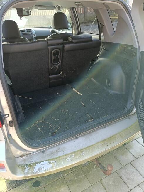 Syndyk sprzedaje pojazd Toyota Rav 4