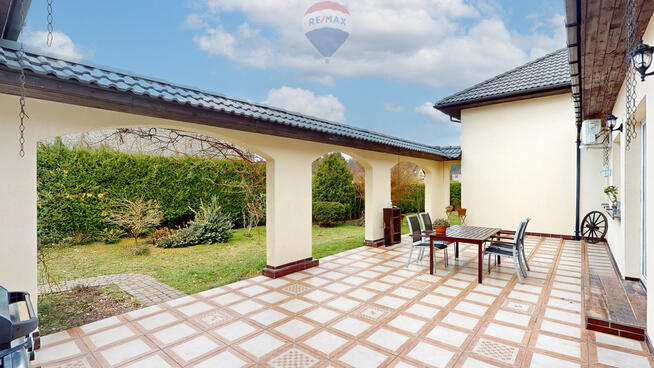 Komfortowy dom w Kobiórze z potencjałem.