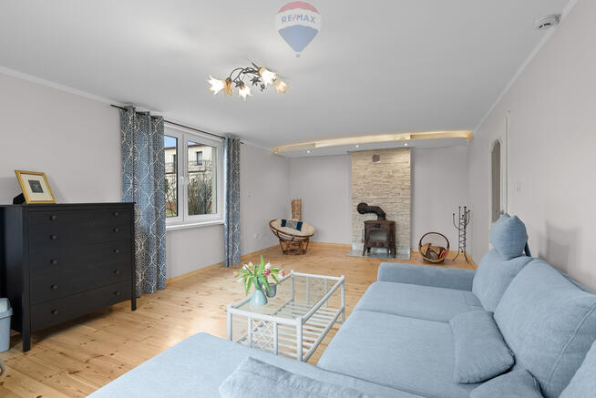 Komfortowy dom w Kobiórze z potencjałem.