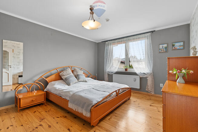 Komfortowy dom w Kobiórze z potencjałem.