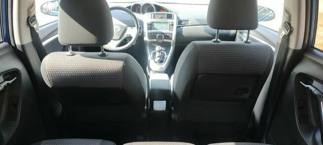 Toyota Verso nawigacja, kamera cofania, bluetooth, tempomat, podrzewane fotele