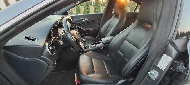 Sprzedam mercedesa cla 200