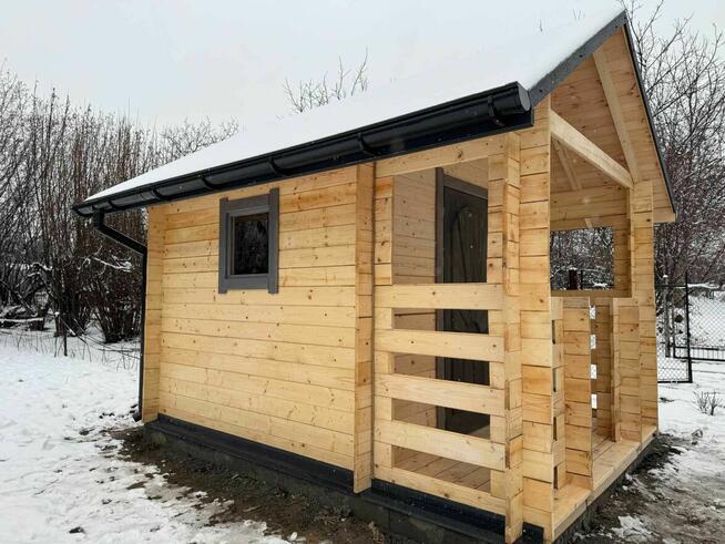 Drewniany domek działkowy Jaśmin 300x300 z bali