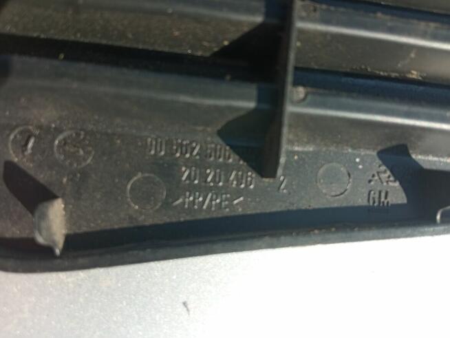 Zaślepka Osłona tylnej lampy prawa Opel Astra G