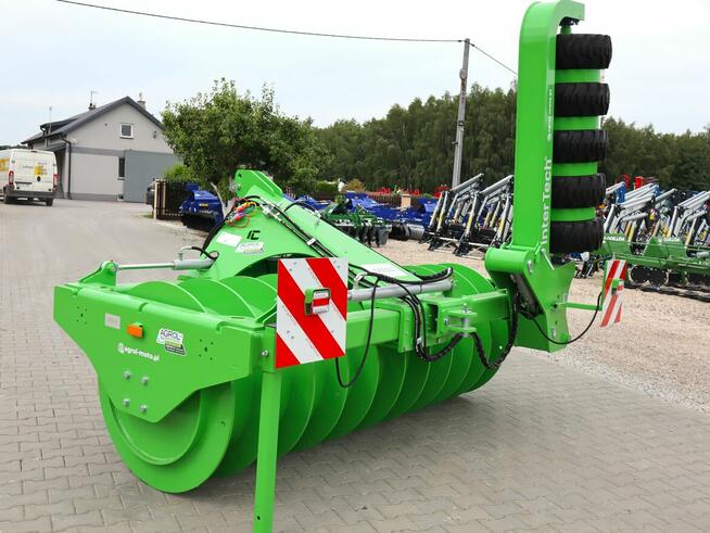 Wał dogniatający do pryzm Inter-Tech