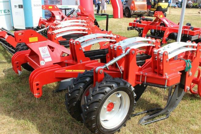 Głębosz AVALER Tolmet 3 łapy sprężynowe wał tandem 4 , 6 łap