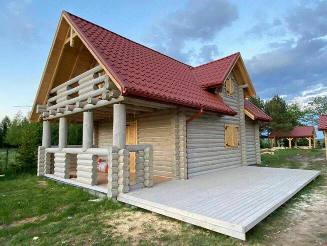 Dom z bali okrągłych 70 m2 z dwoma tarasami
