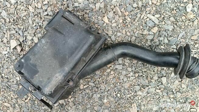 94411001206 Obudowa filtra powietrza Porsche 944 2.5