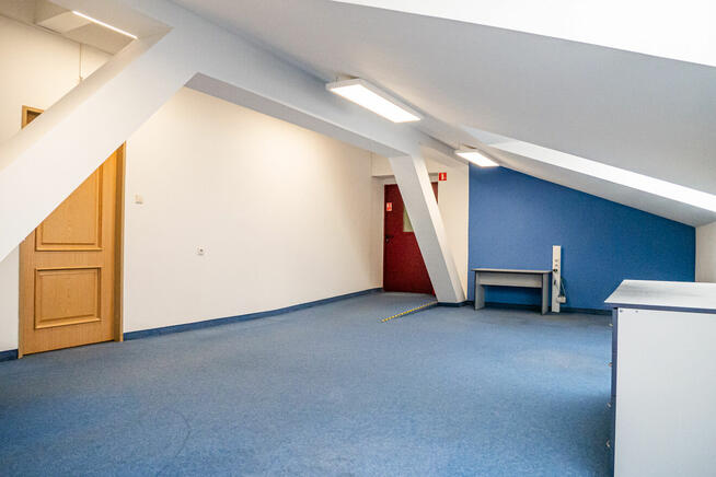 BIURO NA PODDASZU DO WYNAJĘCIA