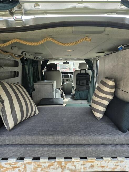 Sprzedam Opel Vivaro Kamper