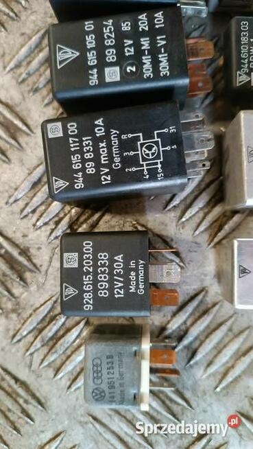 Przekaźnik Porsche 944 94461511202, 92861510101