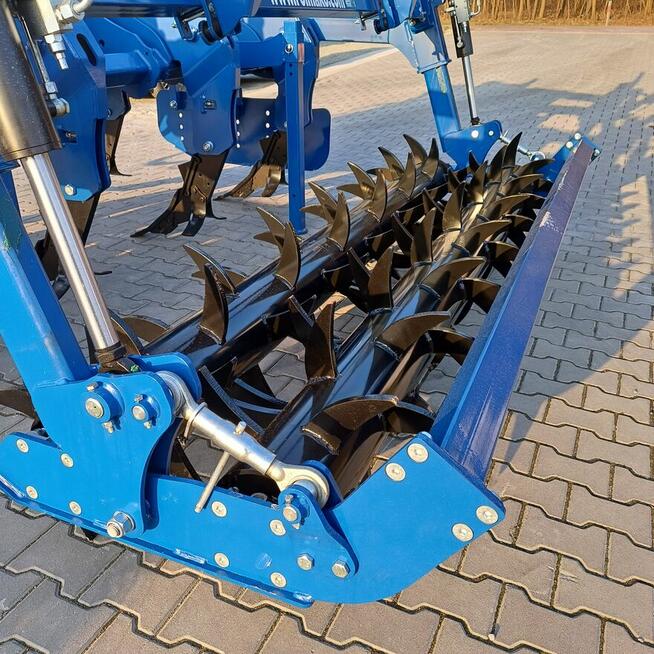 Głębosz zabezpieczenie sprężynowe Rolmako 3,0m ząb Michel