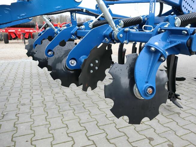 Agregat bezorkowy 3,0m półzawieszany wał oponowy Rolmako