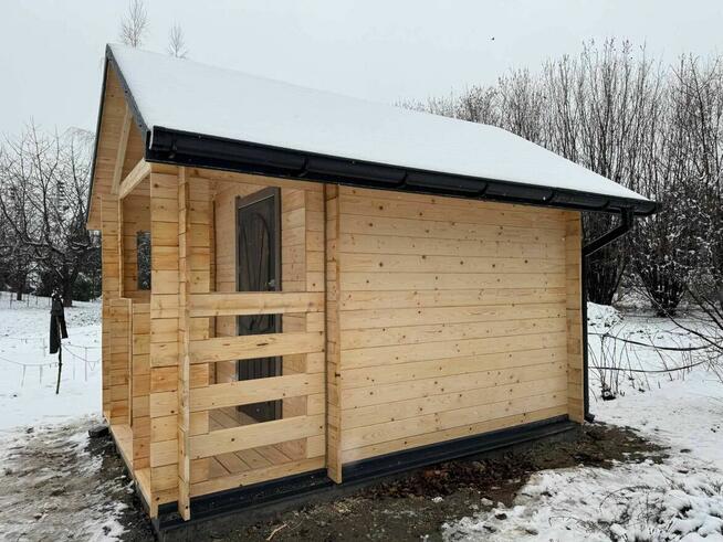 Drewniany domek działkowy Jaśmin 300x300 z bali