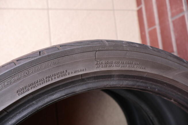 Yokohama Advan Fleva V701 225/40/r18