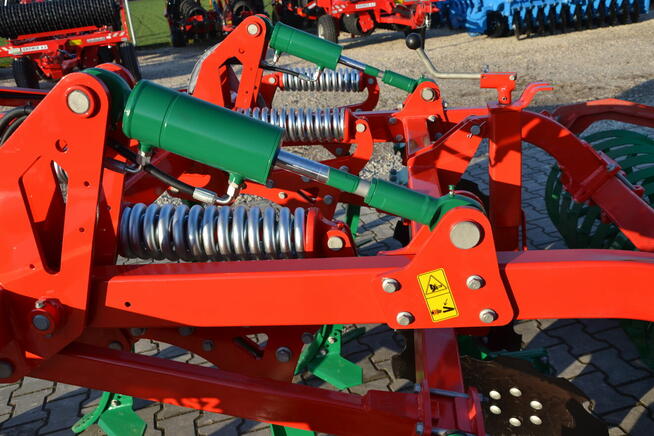 Agregat bezorkowy Runner 3,0m wał daszkowy Agro-Masz