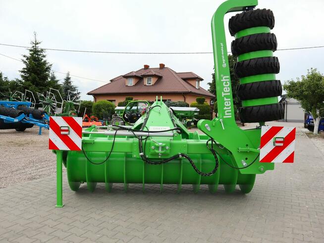 Wał dogniatający do pryzm Inter-Tech