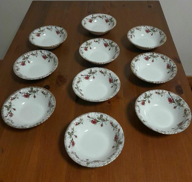 Oryginalny porcelanowy komplet Chodzież (zielona sygnatura)