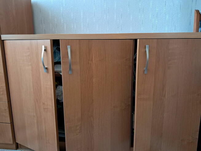 Sprzedam zestaw mebli