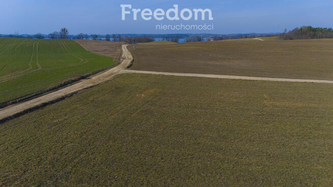 Działka 2986 m² nad jeziorem Gawlik